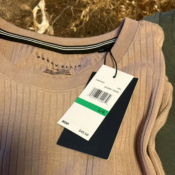 ANY 3 ITEMS $10 (counts as 1 item) - Picture 4 of 4